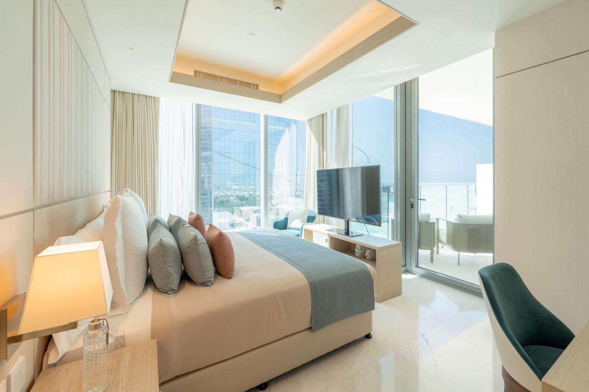 Five Luxe Ξενοδοχείο Ντουμπάι Εξωτερικό φωτογραφία A bedroom at the hotel